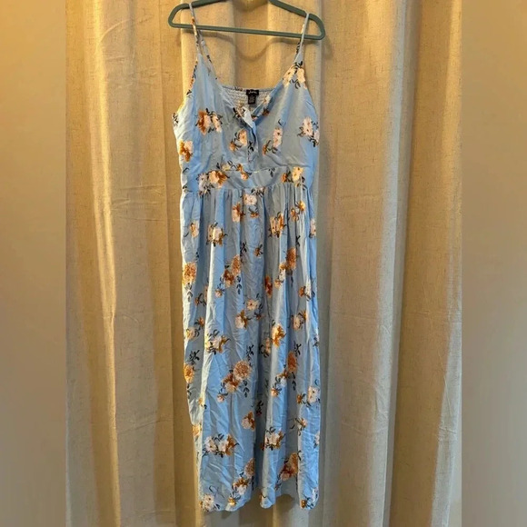 Justify Front Tie Plus Size 3X Floral Midi Sundress. Adjustable Straps. Flowy. - Picture 1 of 7